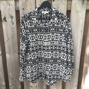 Jones NY Sport black & white tribal print blouse - size L
